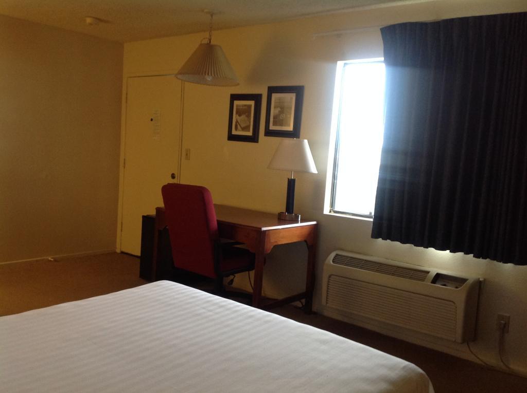 Eunice Plaza Motel 엘몬테 객실 사진